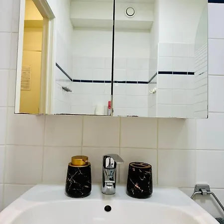 Urbanstay In Charming Sablon Apartamento